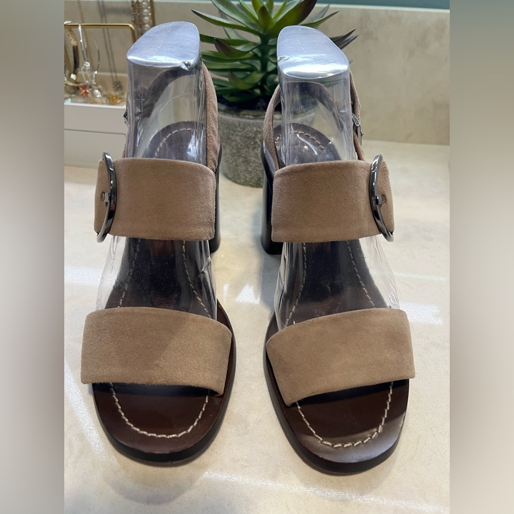 Tory Burch Women's Size 7